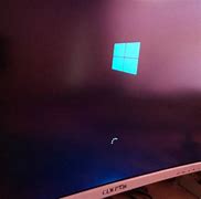 win10玩传奇私服小窗口屏幕一直闪怎么回 打字也看不见 怎么回事